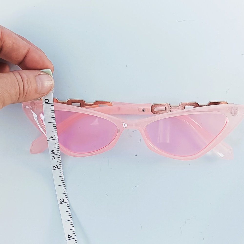 Brand New Pink Cat Eye Sunglasses for Fashionistas - Picture 6 of 6